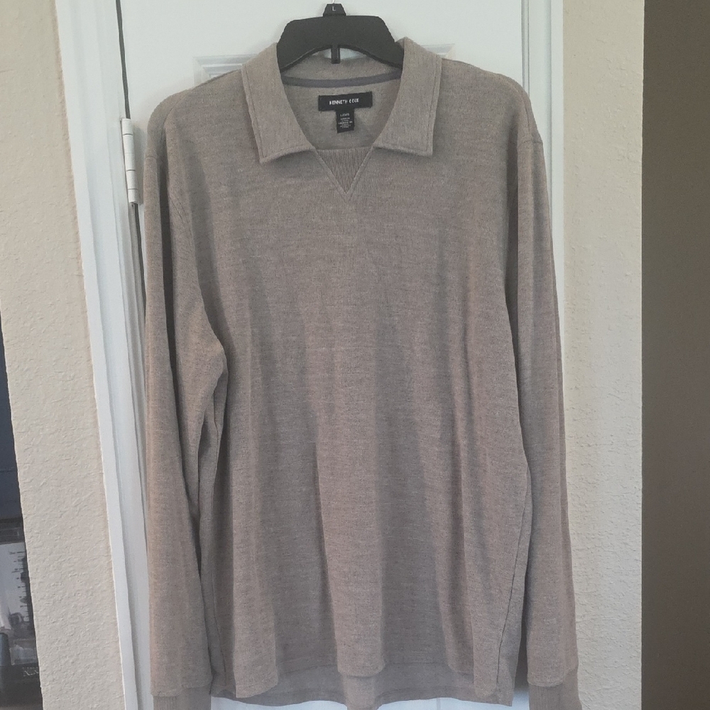 Perry Ellis Men's V-Neck Sweater in Light Brown